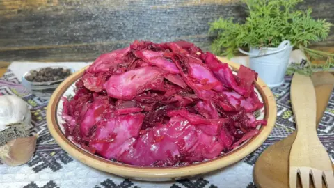 Крижавки (пелюстки) — капуста з буряком і маринад до неї
