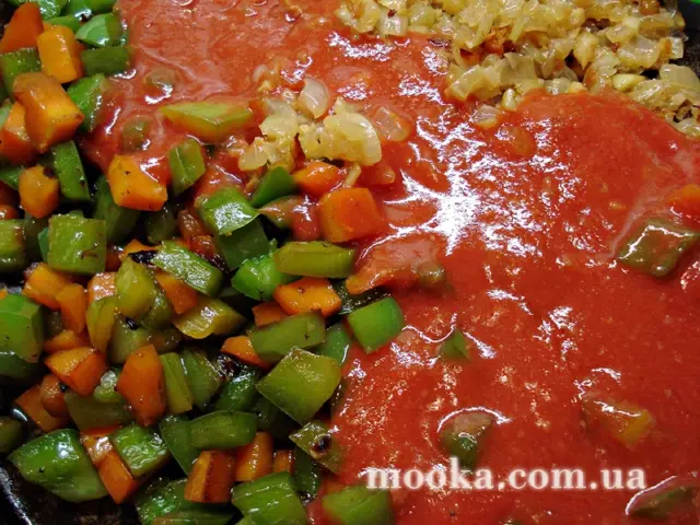 Паэлья ( скромный бюджетный вариант)