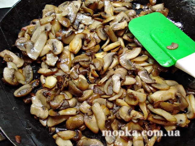 Паэлья ( скромный бюджетный вариант)