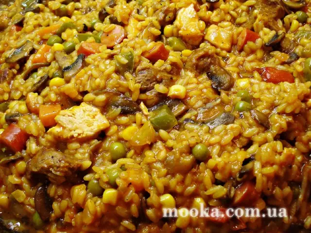 Паэлья ( скромный бюджетный вариант)