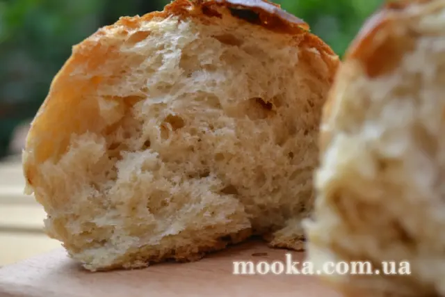 Булочки с карамелизированым луком