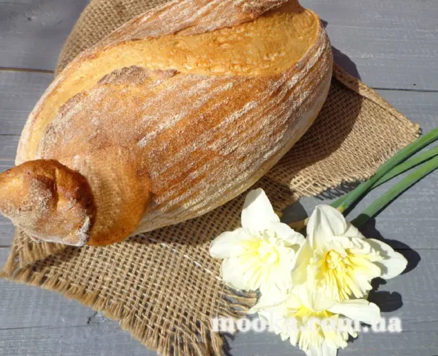 Хлеб с сыром и вялеными помидорами