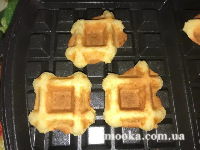 Орешки со сгущёнкой в форме мини-вафель (вафельница для толстых вафель)