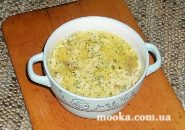 Юшка с пивом и пряными колбасками.