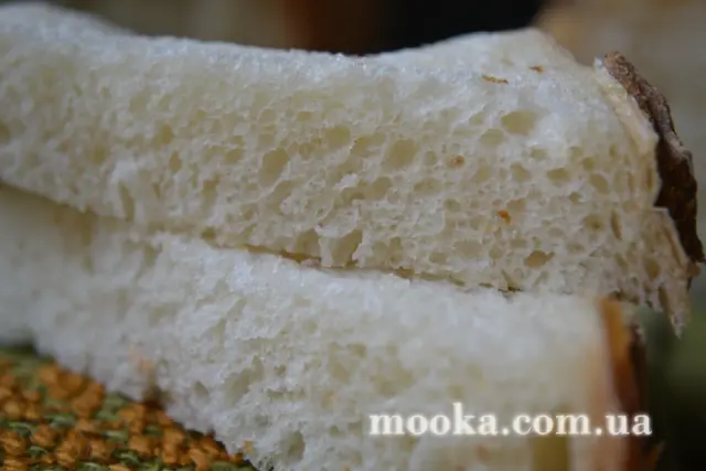 Хлеб декорированный сеткой