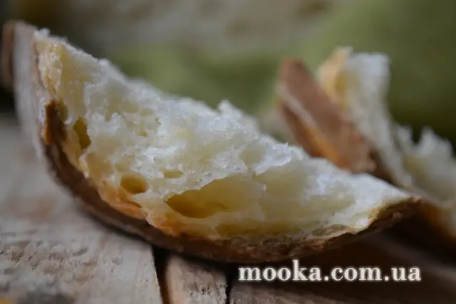Хлеб декорированный сеткой