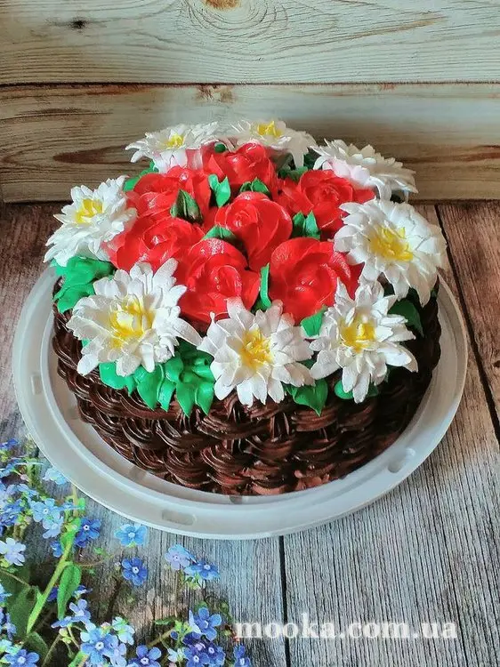 Наши торты, украшенные кремом