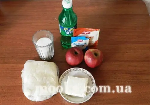 Слойки с яблоками и спрайтом