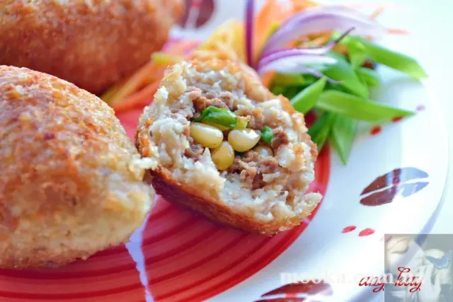 Кеббе с булгуром и кедровыми орехами