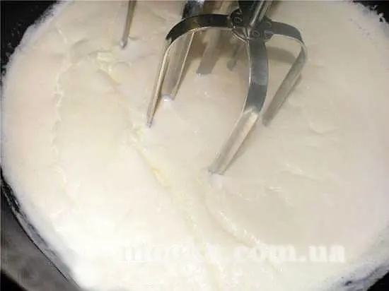 Сливки нежные для взбивания из молока и масла