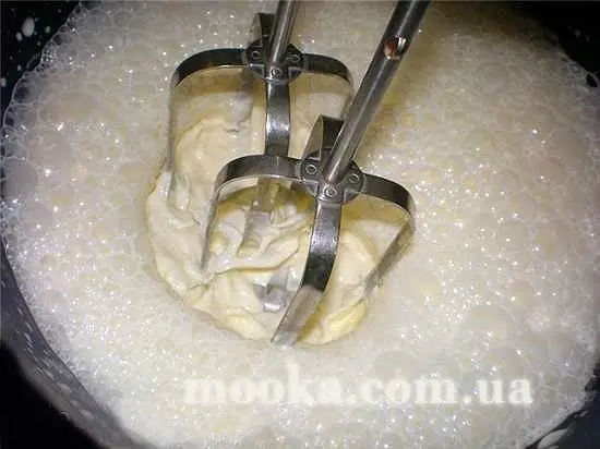 Сливки нежные для взбивания из молока и масла