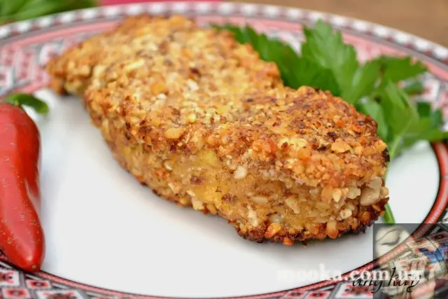 Рыба жареная в хрустящей корочке из грецких орехов