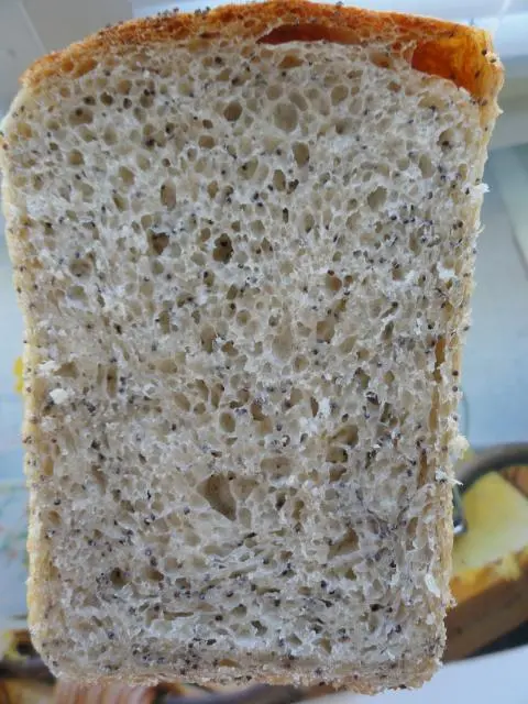 Хлеб с маком.