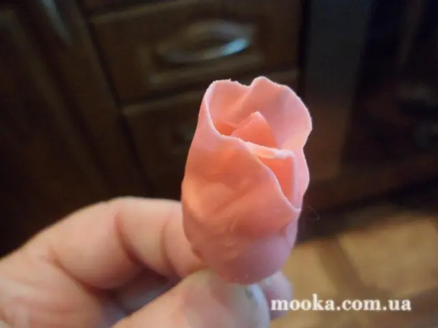Мак с сахарной мастики