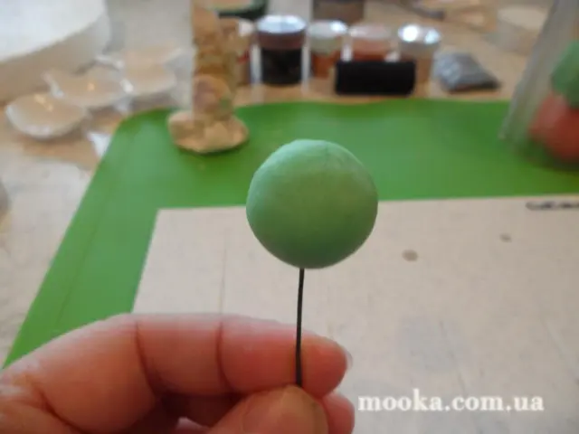 Мак с сахарной мастики