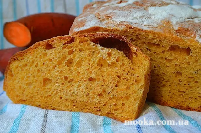 Хлеб с оранжевым бататом и тыквенными семечками