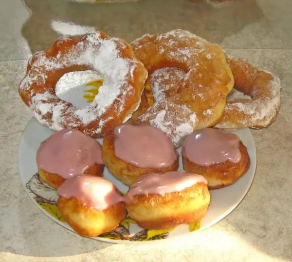 Донаты (пончики)