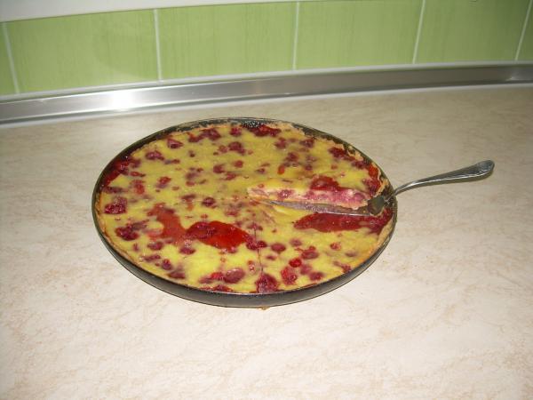 Пирог с клубникой