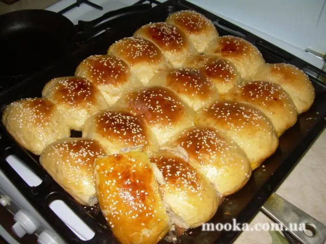 Пирожки с курицей и рисом