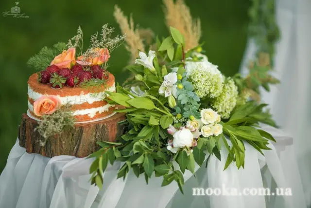 Наши  "голые торты"  (Naked Cakes или торты с голыми коржами)