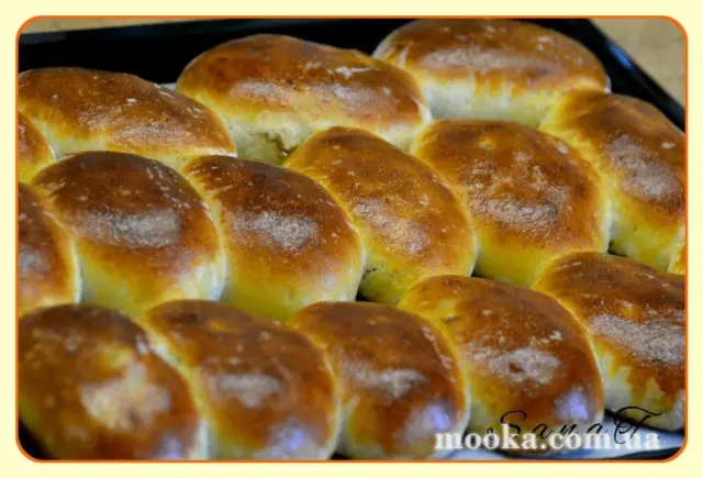 Пирожки с яблоками и корицей