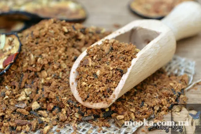 Баклажаны сушеные с перцем чили и розмарином (духовка)
