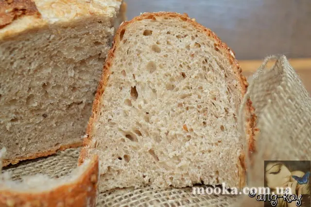 Хлеб на жидких дрожжах с гречневой мукой и хлопьями