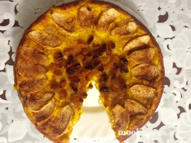 Запеканка творожная с тыквой и яблоками