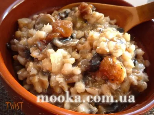 Каша перловая  с грибами и шкварками