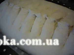 Хлеб с маслом авокадо