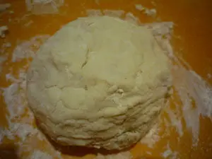 Булочки с маком и вяленой вишней
