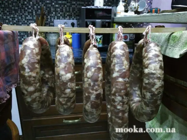 Натуральная и искусственная оболочка для домашней колбасы