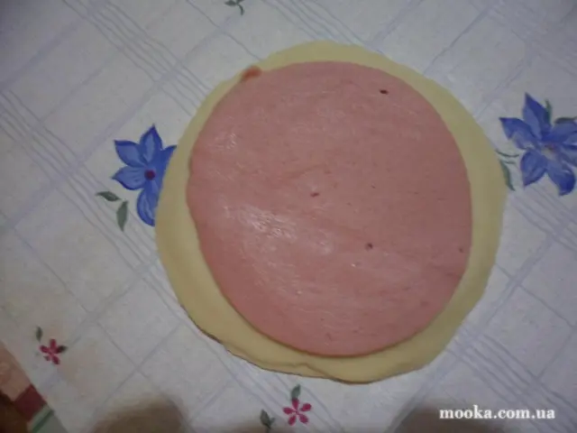Булочки с колбасой