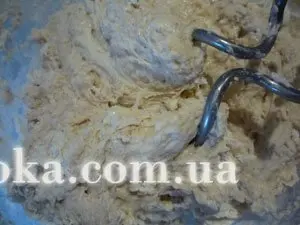 Простой пшеничный хлеб на каждый день