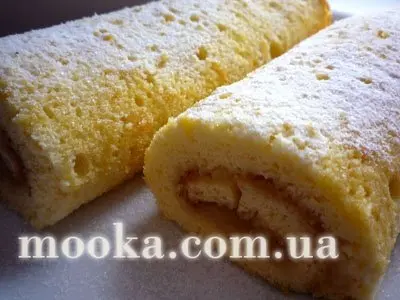 Рулет "Бисквитный"  с яблоками