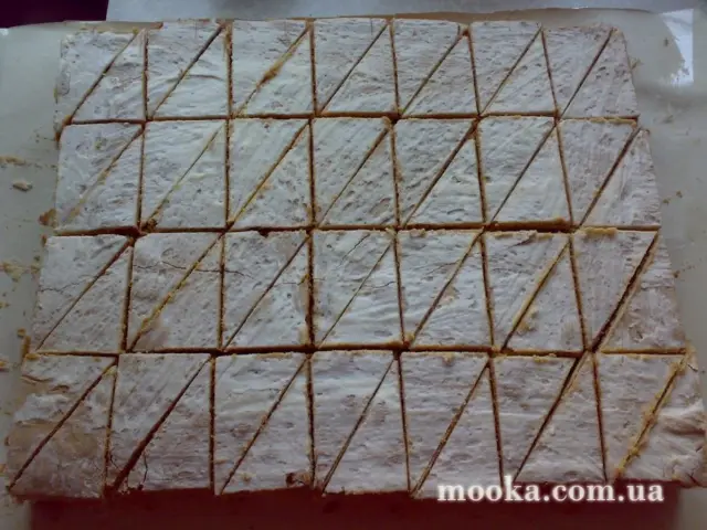 Торт "Медовик" (с тонкими песочными коржами)
