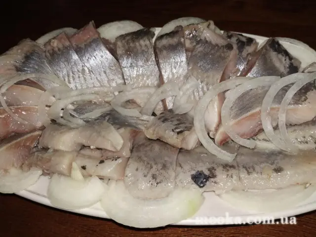 Сельдь маринованная  быстрого приготовления