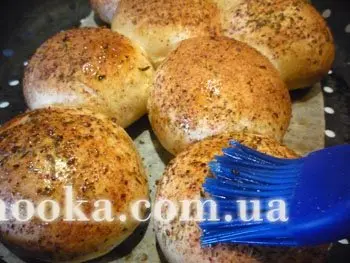 Булочки с пряной корочкой к бульонам, супам и пр.