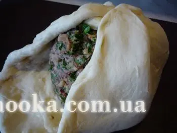 Кадурджин (осетинский пирог с фасолью и орехами)