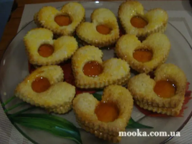 Печенье с фундуком и абрикосовым джемом