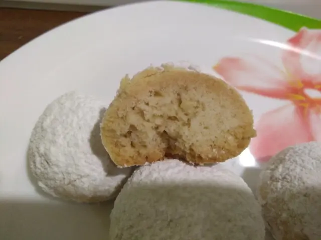 Різдв'яне мигдальне  печиво "Кураб'єдес"