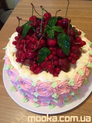 Наши торты, украшенные фруктами