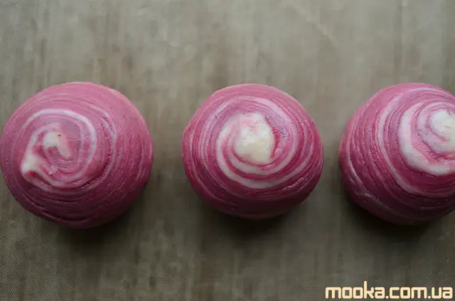 Печенье спиральное "Тысяча слоев Луны" (Mooncake) с начинкой из батата