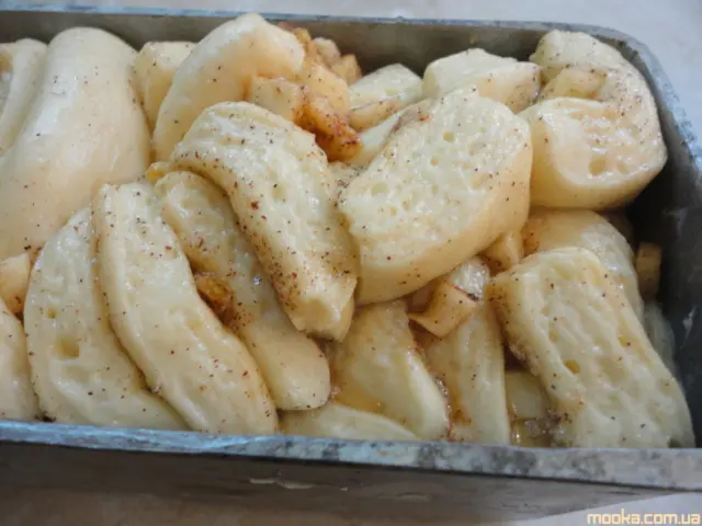 Сладкий  хлеб   с яблоком и корицей   с медовой  глазурью