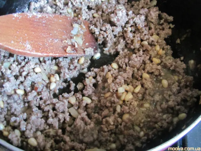 Кеббе с булгуром и кедровыми орехами