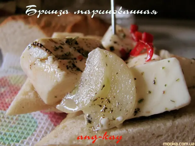 Брынза домашняя маринованная