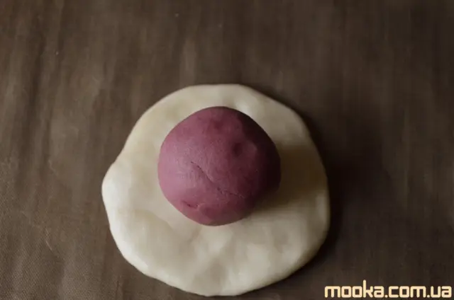Печенье спиральное "Тысяча слоев Луны" (Mooncake) с начинкой из батата