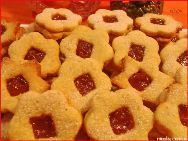 Печенье с фундуком и абрикосовым джемом
