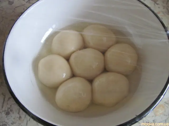Роти тай (блинчики с бананом и яйцом)