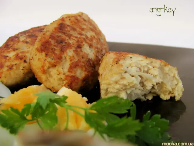 Зразы мясные с яйцом